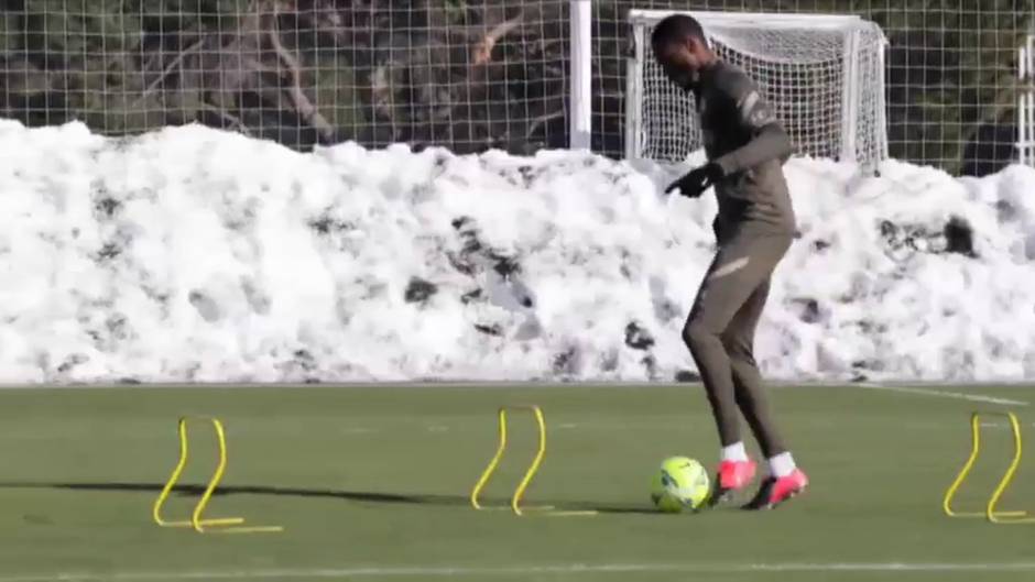Primer entrenamiento de Dembélé con el Atlético