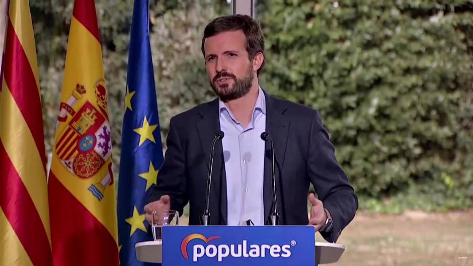 Casado denuncia que Sánchez e Illa estén de campaña "negando la evidencia"