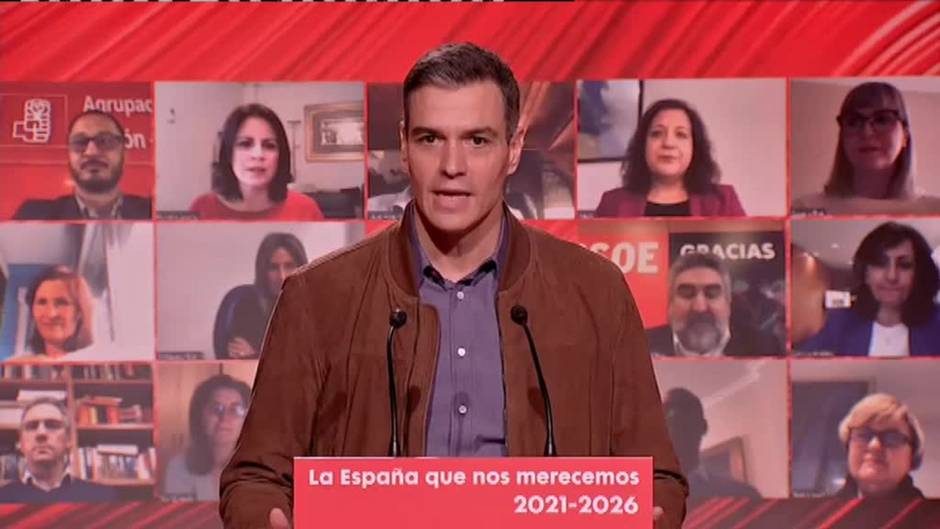 Sánchez reivindica al PSOE frente a su socio de Gobierno y elogia a Salvador Illa para presidir la Generalitat