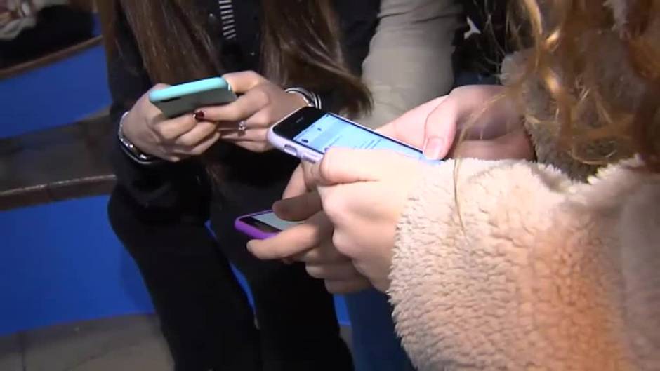 Italia bloquea Tik Tok tras la muerte de una niña de 10 años por asfixia