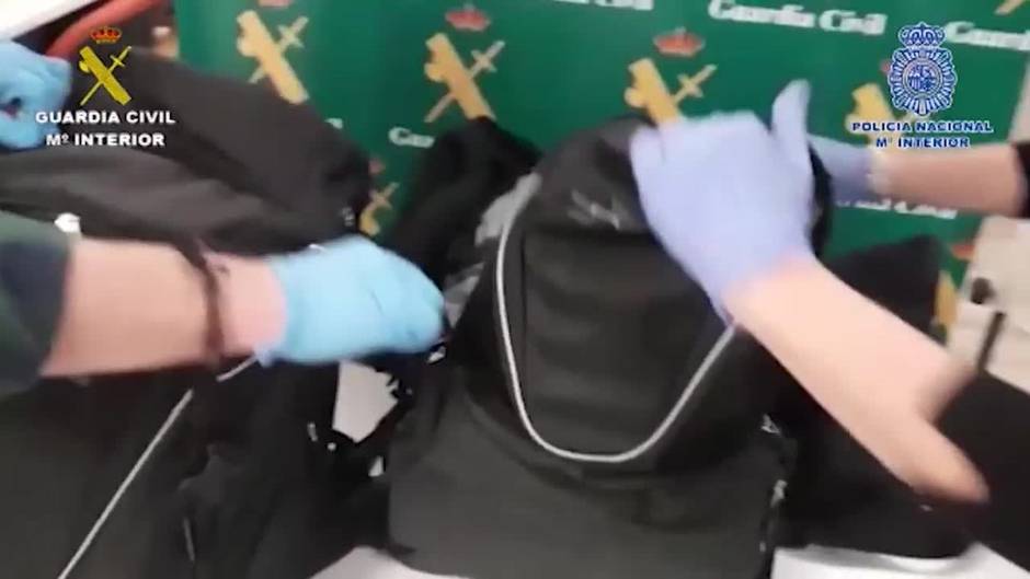 Cae una banda con empleados de aeropuerto que metía cocaína en Barajas