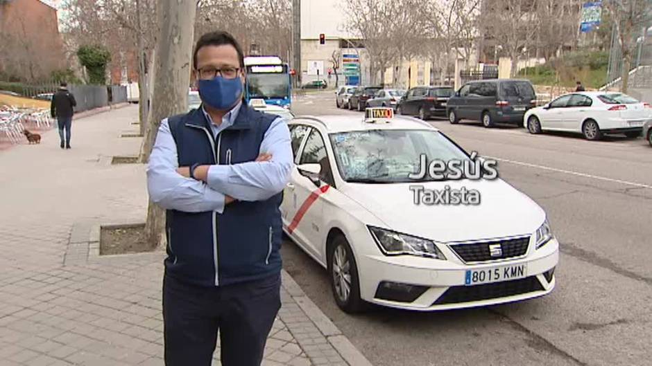 Cataluña empezará a vacunar desde el lunes a bomberos y policías
