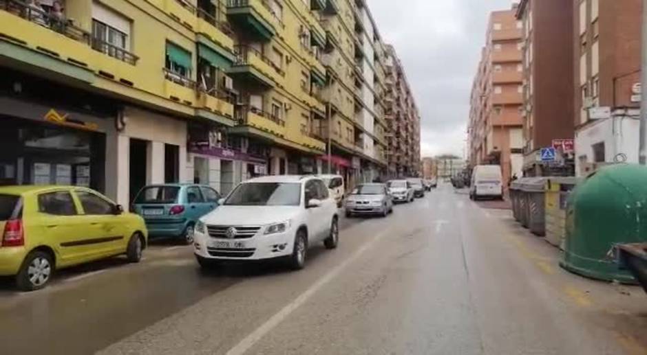 Una caravana de un millar de vehículos exige soluciones para Linares por la ruina comercial