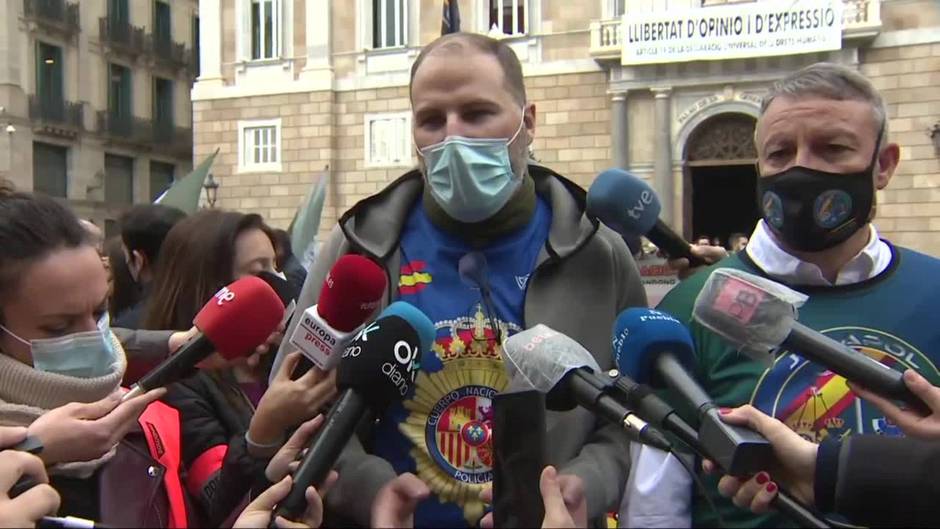 Sindicatos policiales reclaman incentivos en Cataluña