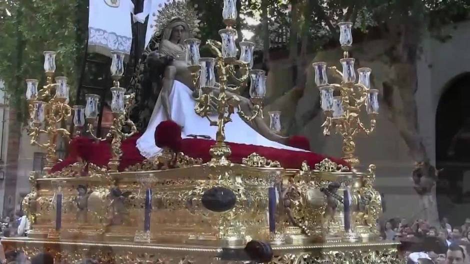 CaixaBank y el Consejo de Hermandades inician juntos la Cuaresma en Sevilla