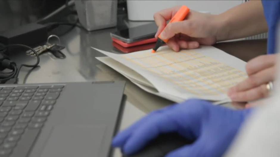 Continúa la vacunación masiva a profesionales esenciales