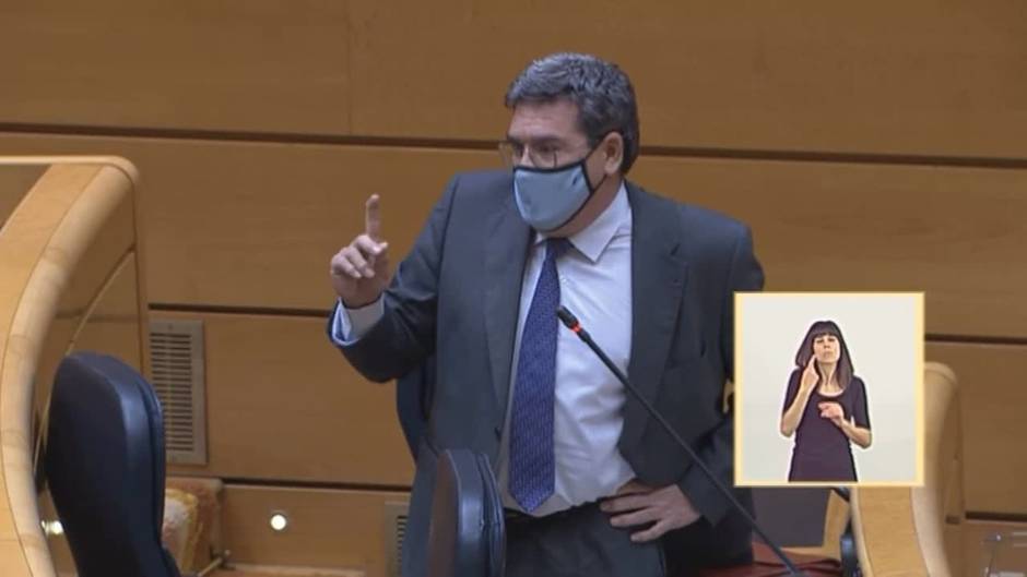 Escrivá defiende el nuevo complemento de maternidad