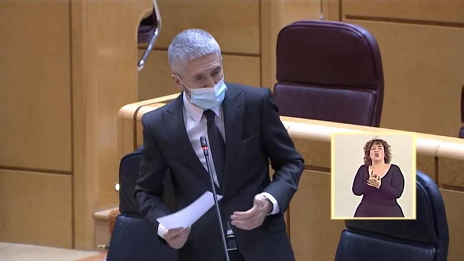 Marlaska se compromete a aumentar los efectivos de la Guardia Civil en Cantabria