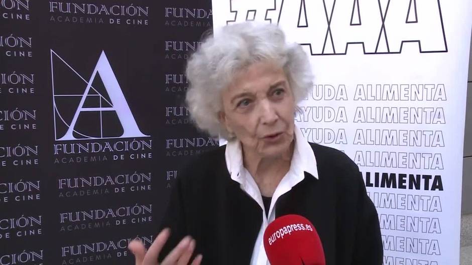 Marisa Paredes reivindica el cine español en un acto solidario