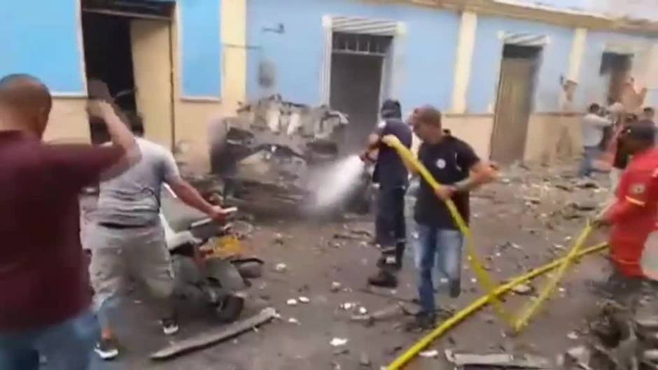 Explota en Colombia un coche bomba en un ataque terrorista que deja 16 heridos