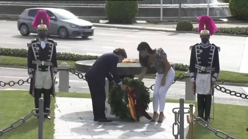 Almeida y Villacís participan en el acto en memoria de los fallecidos por la COVID-19