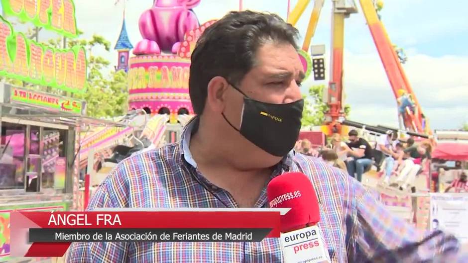 Madrileños disfrutan de la feria en el último día de las fiestas de San Isidro