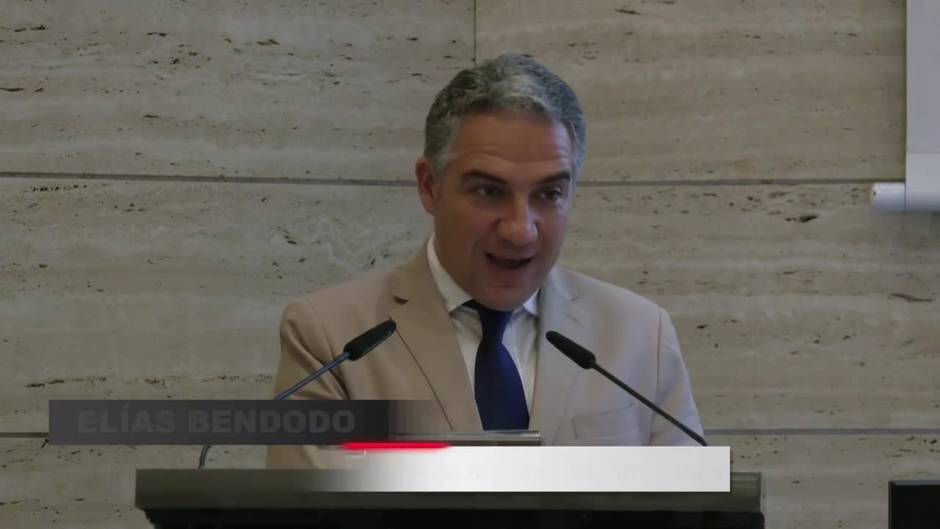 Bendodo destaca las potencialidades de Andalucía para ser "región líder de Europa en economía azul"