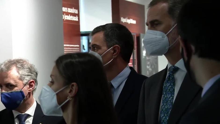 La Reina estrena un diseño de volantes con sabor español