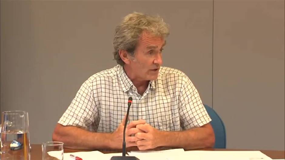 Simón: "No son partidos cualquiera y puedo entender que vacunar a la selección española de fútbol se pueda considerar una excepción de interés"