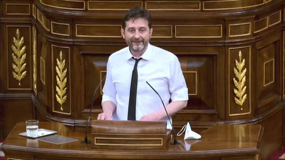 Rafa Mayoral: "Al gobernador del Banco de España habría que correrlo a gorrazos"