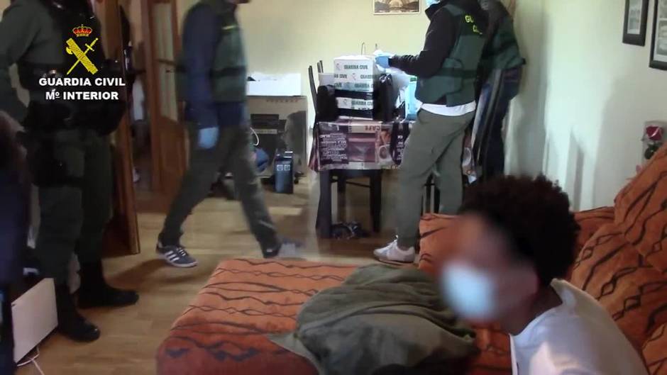 La Guardia Civil detiene a cinco miembros de la banda Dominican Don’t Play