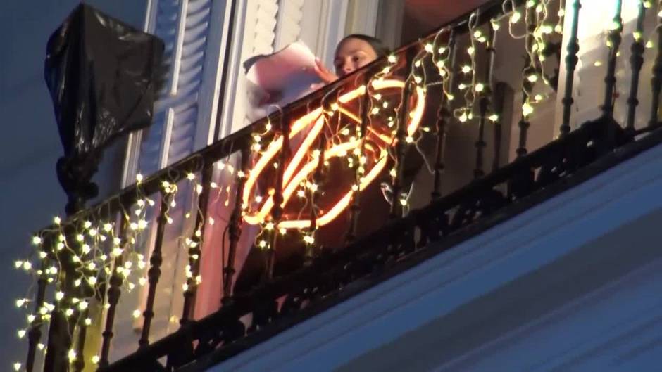 Cristina Pedroche se rinde a las telas y al nuevo tema de Lola Índigo