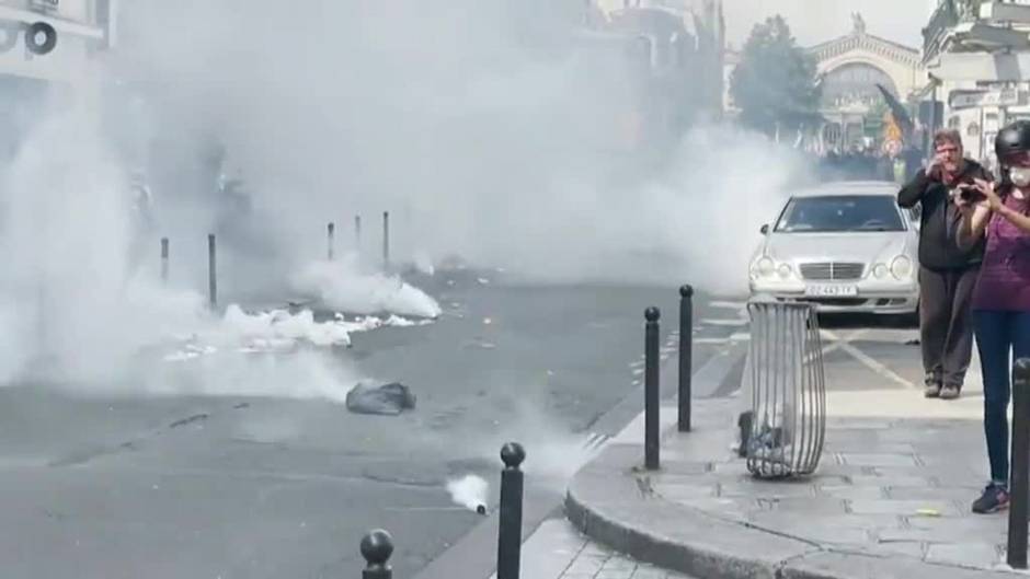 Protestas contra el nuevo pasaporte COVID