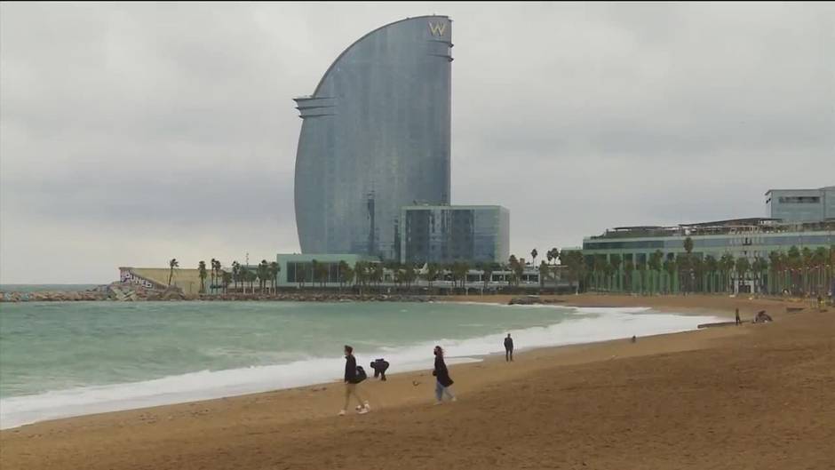 Las ventas del sector servicios suben un 38,8% en mayo