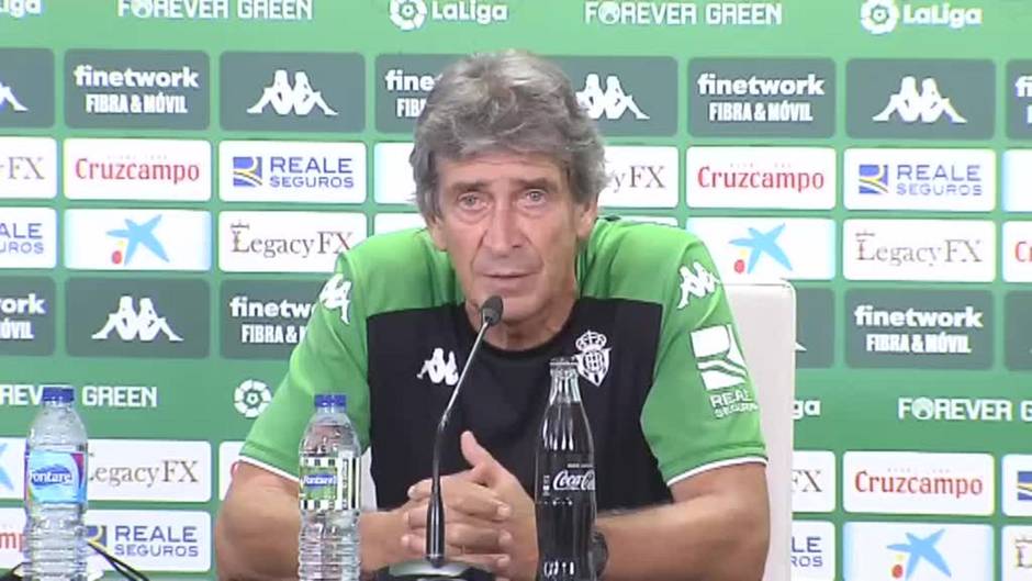 Manuel Pellegrini lamenta la marcha de Leo Messi de LaLiga