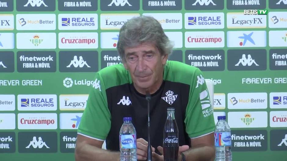 Pellegrini: "La plantilla está justa para tres competencias"