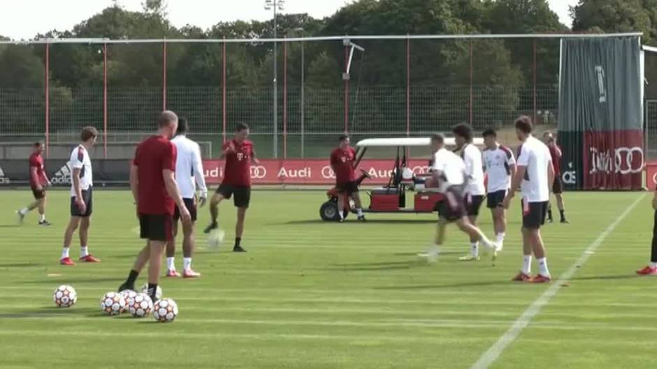 Último entrenamiento del Bayern antes de medirse mañana al Barça en Champions