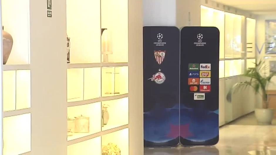 Sevilla se engalana para la primera jornada de Champions League