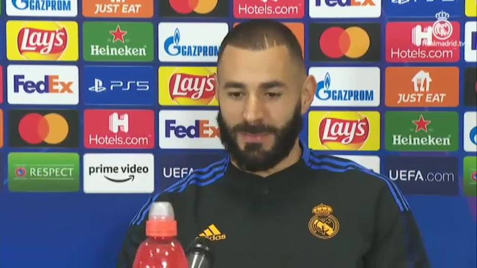 Benzema: "Yo creo en Vinicius, es un jugador top"