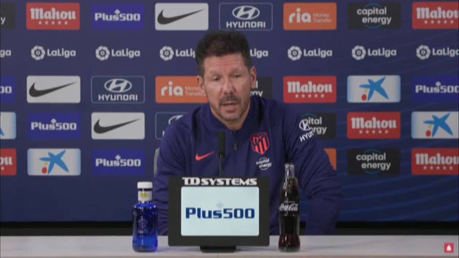 Simeone sobre los tiempos de descuento: "Los árbitros lo están haciendo bien"