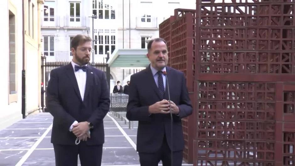 Iturgaiz invita a seguir los pasos de Gordillo, que deja Cs para pasar al PP