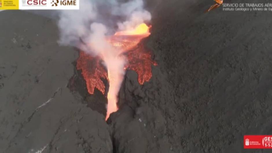 La colada número 3 se detiene muy cerca del mar