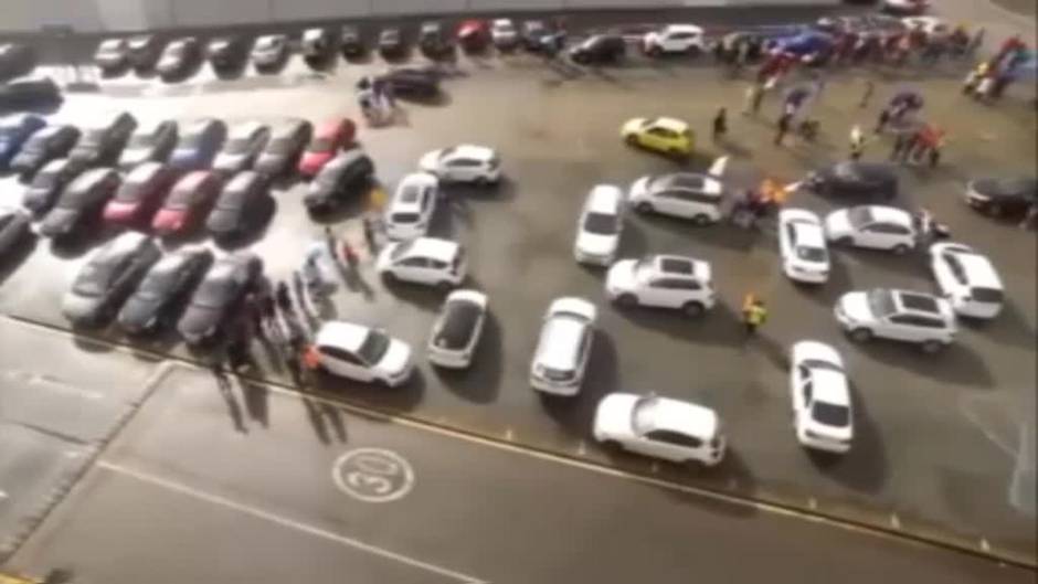 Mil vehículos participan en una caravana de protesta de los trabajadores de Alcoa en Lugo