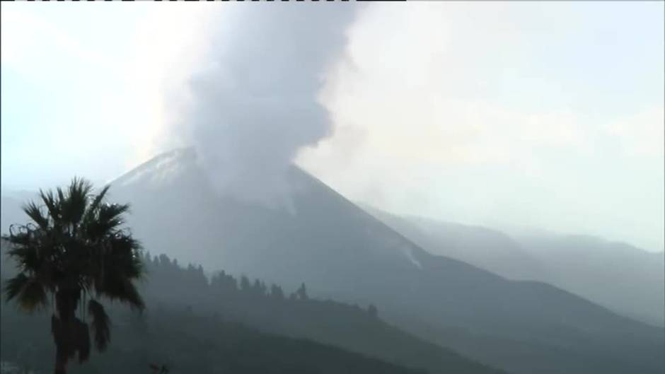 La calidad del aire en La Palma cancela vuelos y suspende clases