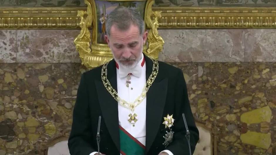 El rey Felipe VI insta a "no desfallecer" en la lucha contra la pandemia