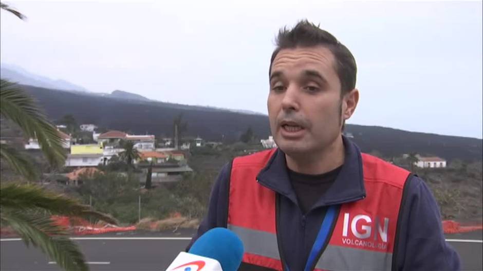 Las nuevas coladas al sur avanzan hacia el océano