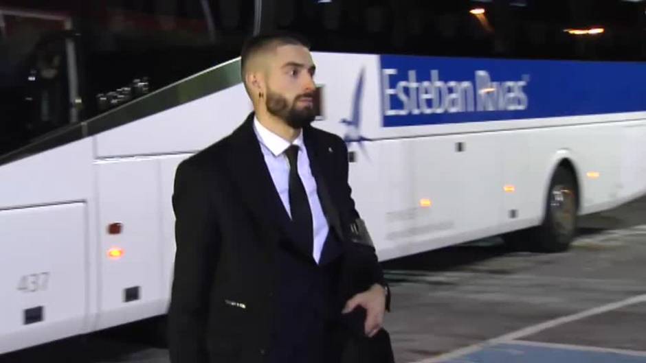 El Atleti vuelve a Madrid tras la victoria en Oporto