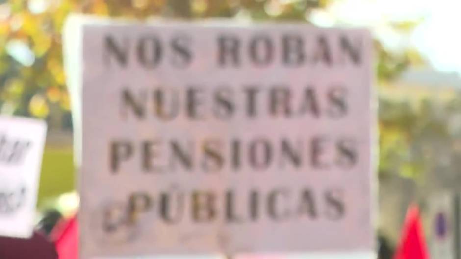 Sindicatos se manifiestan en Madrid por la derogación de las reformas laborales