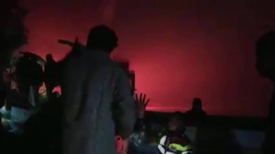 Mueren 38 personas en el incendio de un ferry en Bangladesh