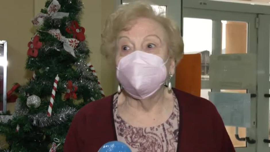 Iniciativas solidarias para que los más mayores no estén solos en Navidad