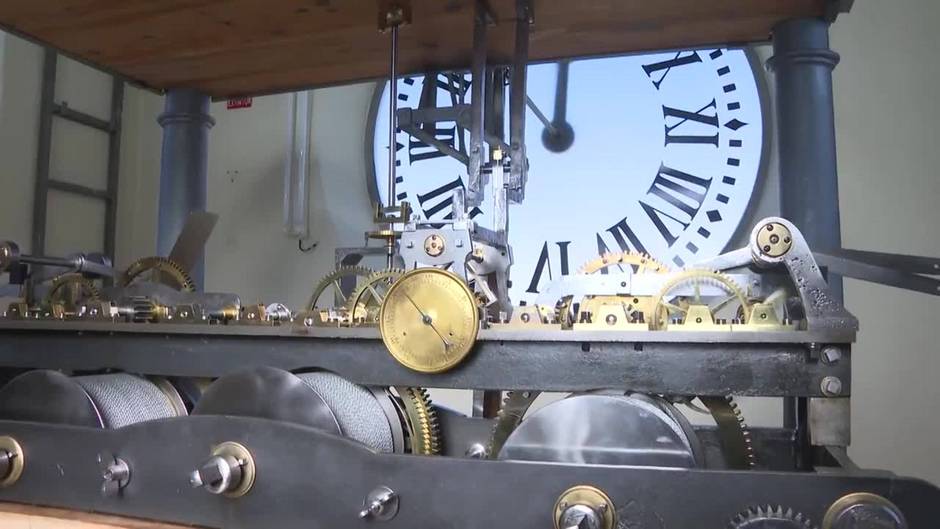 El reloj de la Puerta del Sol listo para dar la bienvenida a 2022