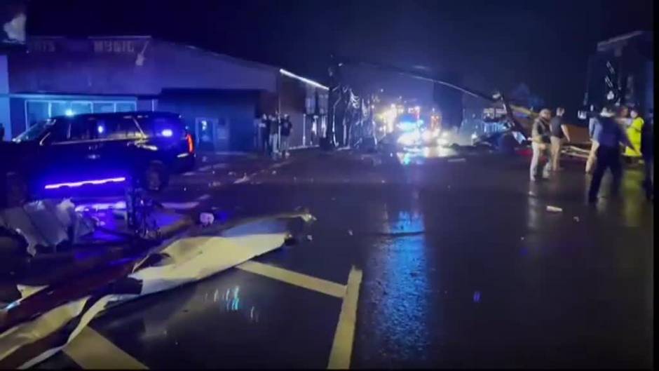 Devastador tornado en Alabama