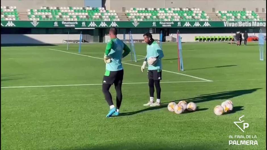 Betis: El pasillo de bienvenida a Bravo