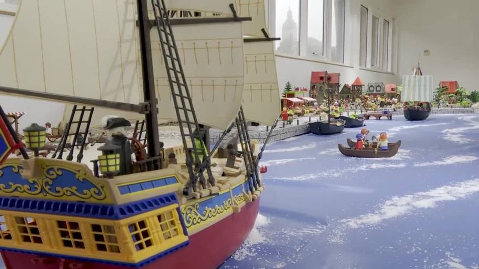 Ocho siglos de historia de Portugalete (Bizkaia) a escala Playmobil