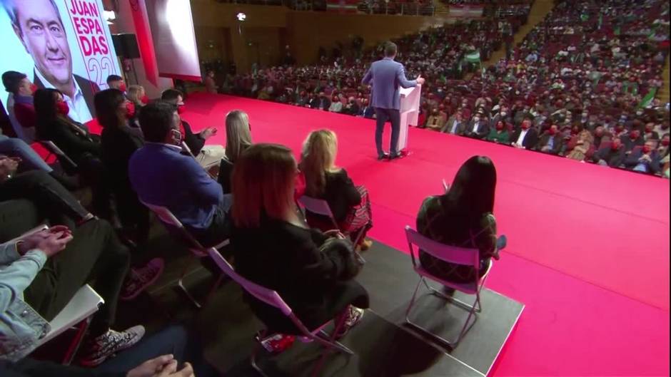 Sánchez critica el "negacionismo político" del PP