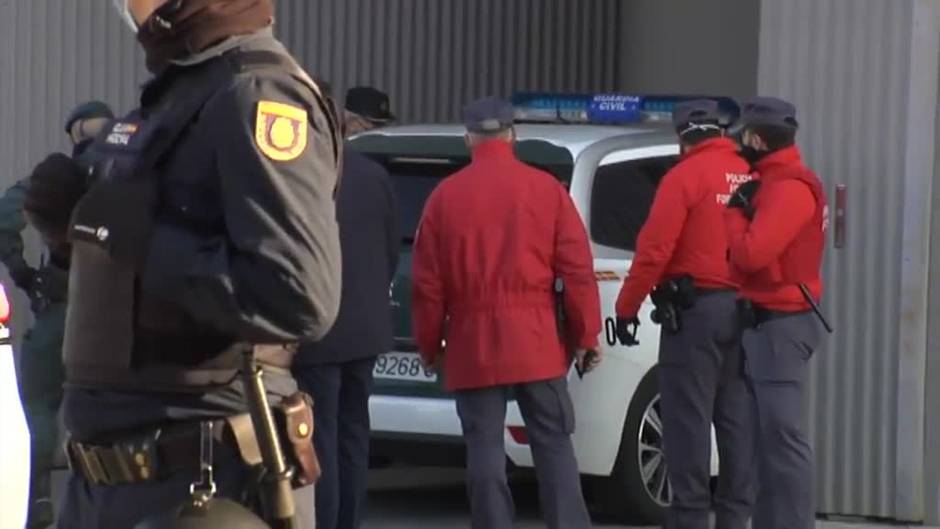 Gritos de "asesino" en Tudela a la llegada a los juzgados del acusado de matar a Sara Pina