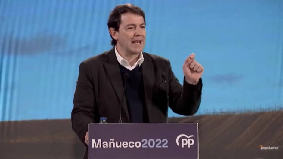 Mañueco anuncia la vuelta de las procesiones y actos litúrgicos en 2022
