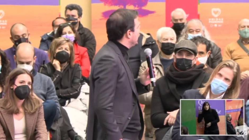 Garzón acusa al PP de "atacar la democracia"