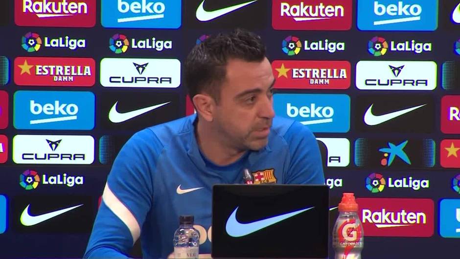 Xavi: "No nos podemos pegar un tiro en el pie con Dembélé"