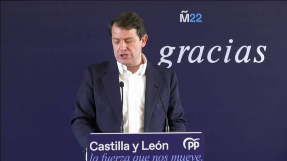 Mañueco gana en Castilla y León y pide un "gobierno estable" pero necesitará a Vox para gobernar